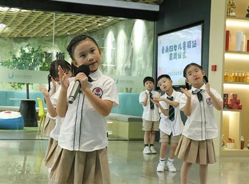 Zhuoshang Thời trang | Tâm huyết hướng về Đảng, tình cảm ấm áp tại Zhuoshang